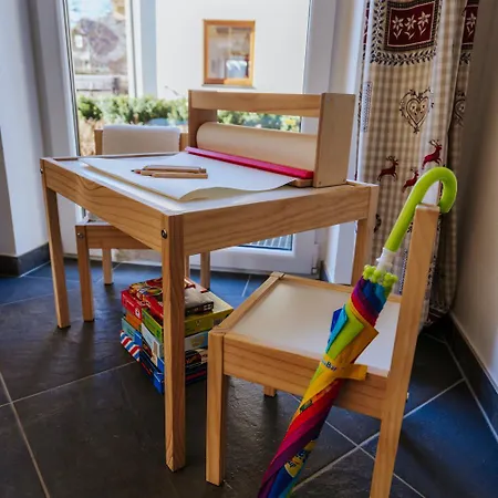 Mit Sauna 度假居 *